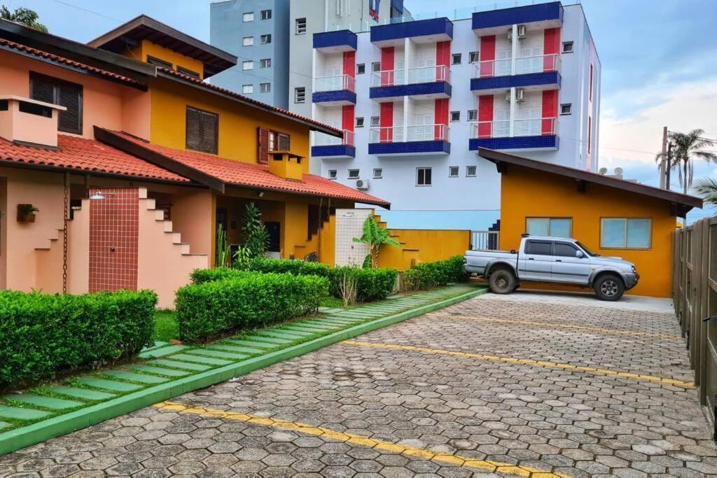 100Mts Da Praia Com Churrasqueira, Piscina E Wi-Fi Caraguatatuba Zewnętrze zdjęcie