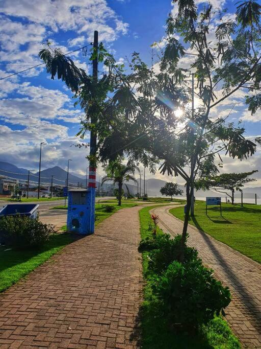 100Mts Da Praia Com Churrasqueira, Piscina E Wi-Fi Caraguatatuba Zewnętrze zdjęcie